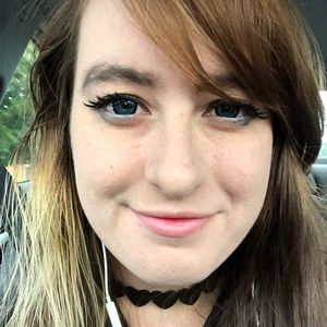 Meet your Posher, Carly